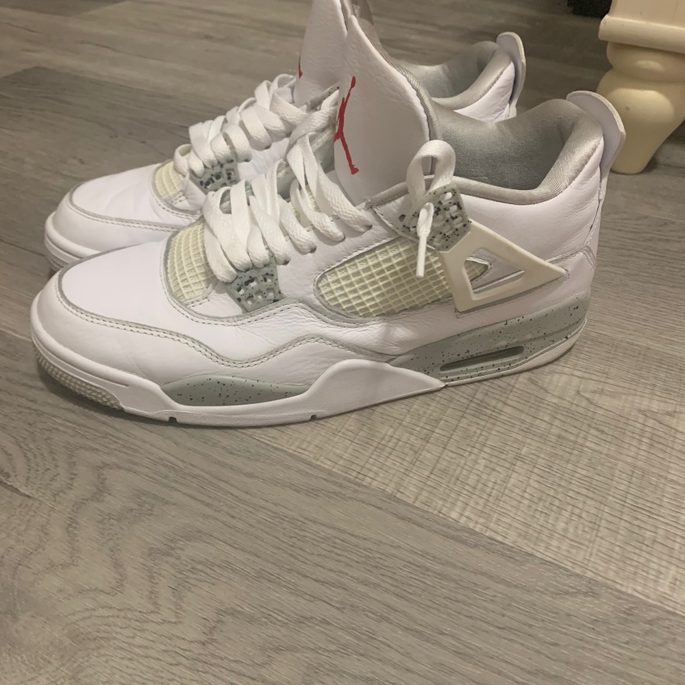 ( MENS SIZE 12 ) *VERY CLEAN* “OREO” JORDAN 4s